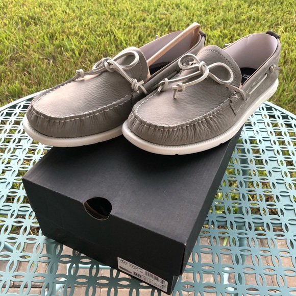 ugg beach moc